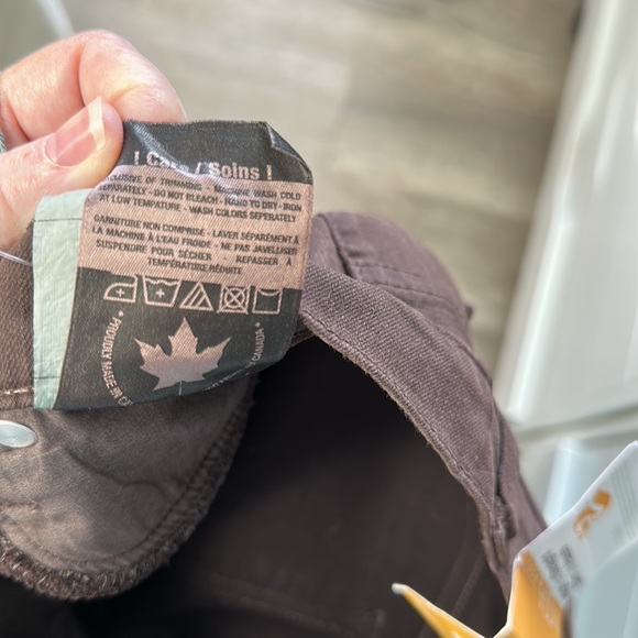 Yoga jeans high rise straight size 30 brown 34” inseam Canadian brand - Picture 9 of 10